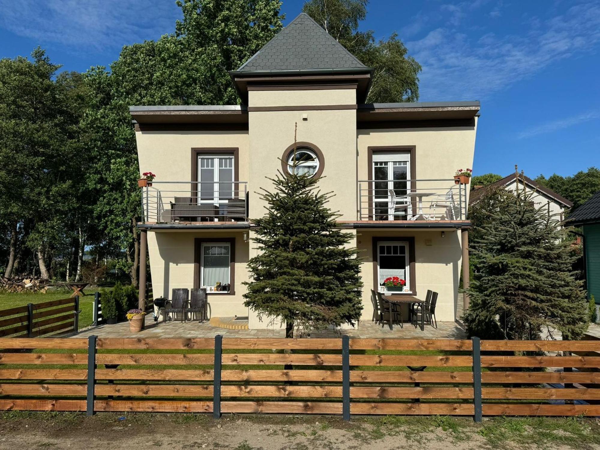 Domek Leba Nowecin Bagian luar foto