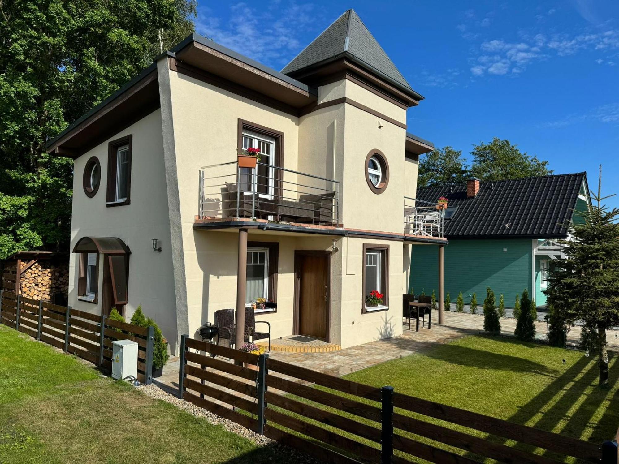 Domek Leba Nowecin Bagian luar foto